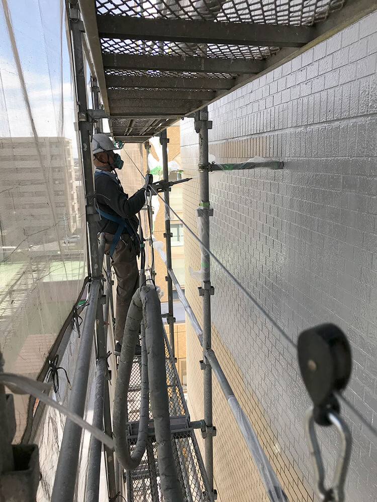 愛知県一宮市・大学校舎壁面防水工事